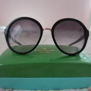 kate spade | Accessories | Authentic Kate Spade Bernadette  display picture 1
